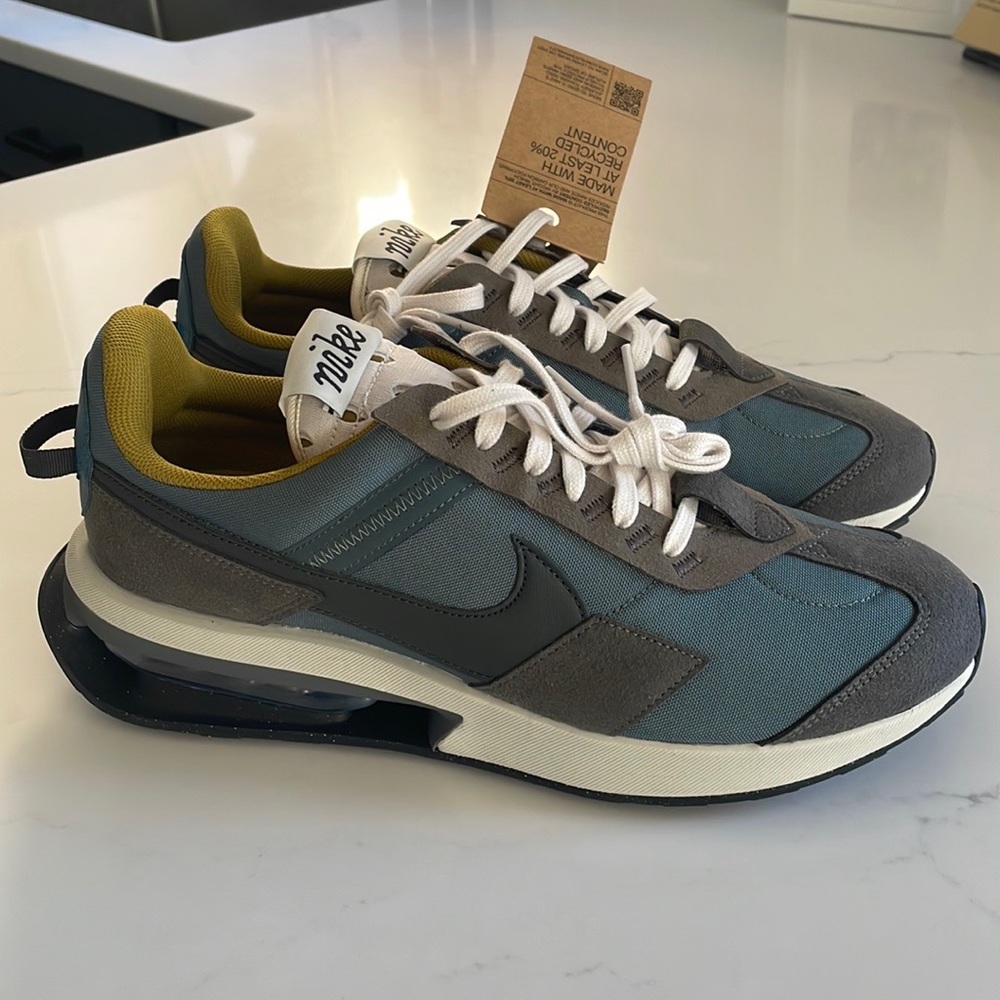 Nike Max Pre-Day LX